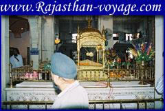 Varanasi tour Operator